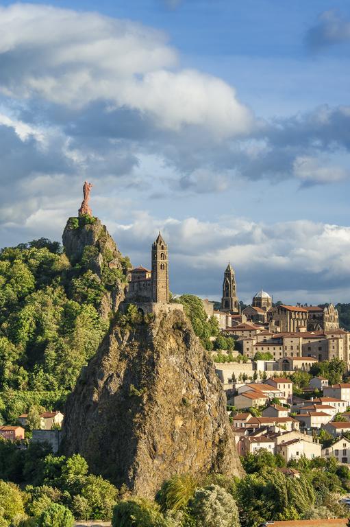 Hotel Des Capucins Le Puy-en-Velay Екстер'єр фото