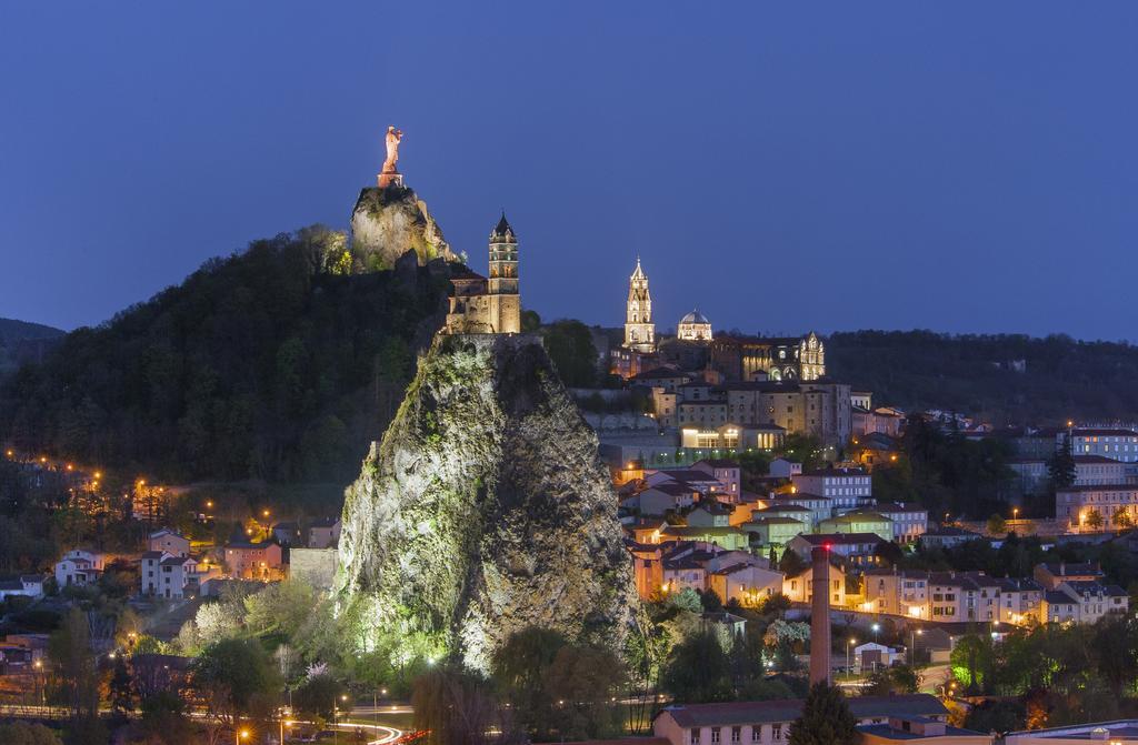 Hotel Des Capucins Le Puy-en-Velay Екстер'єр фото