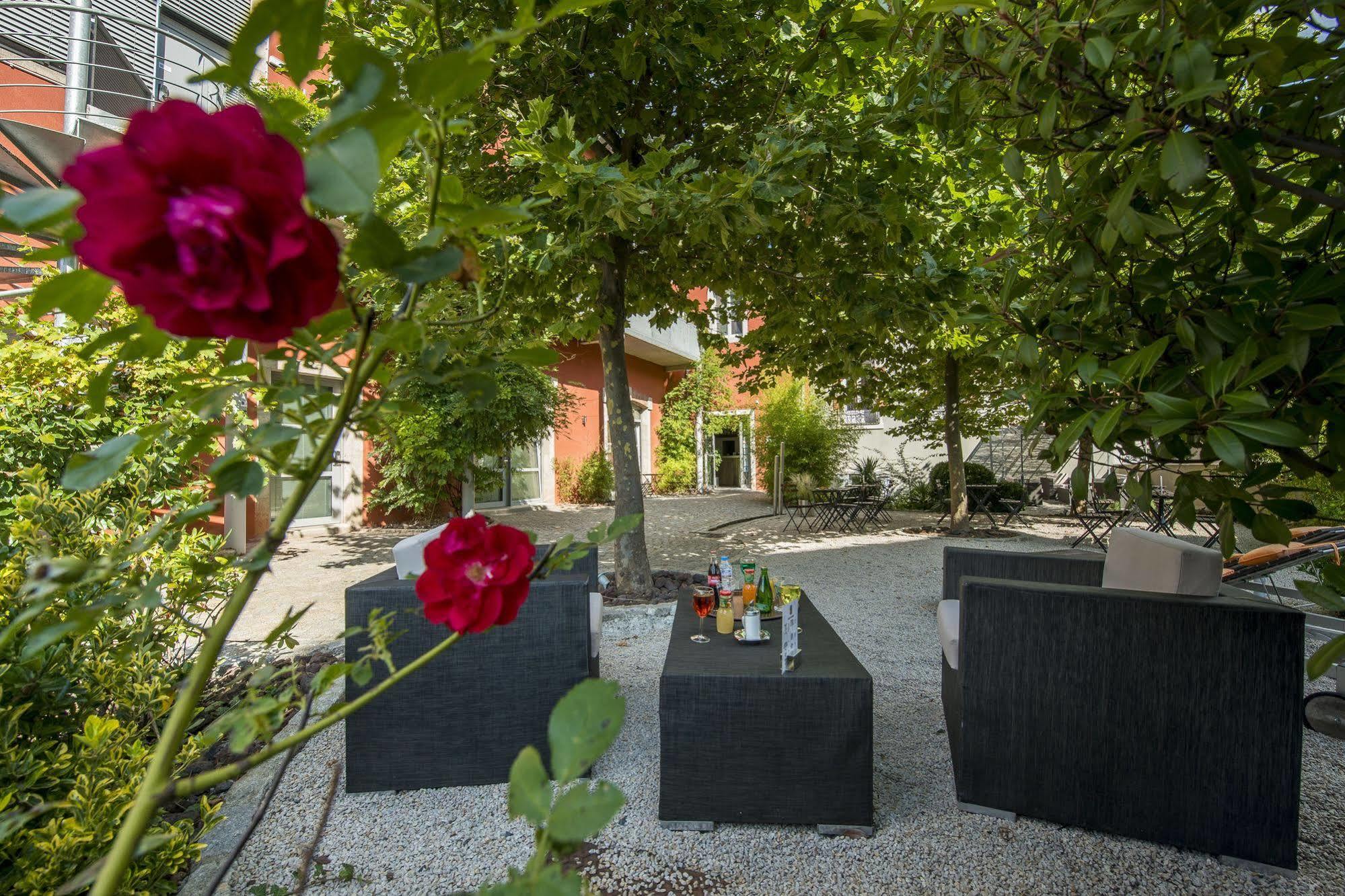 Hotel Des Capucins Le Puy-en-Velay Екстер'єр фото